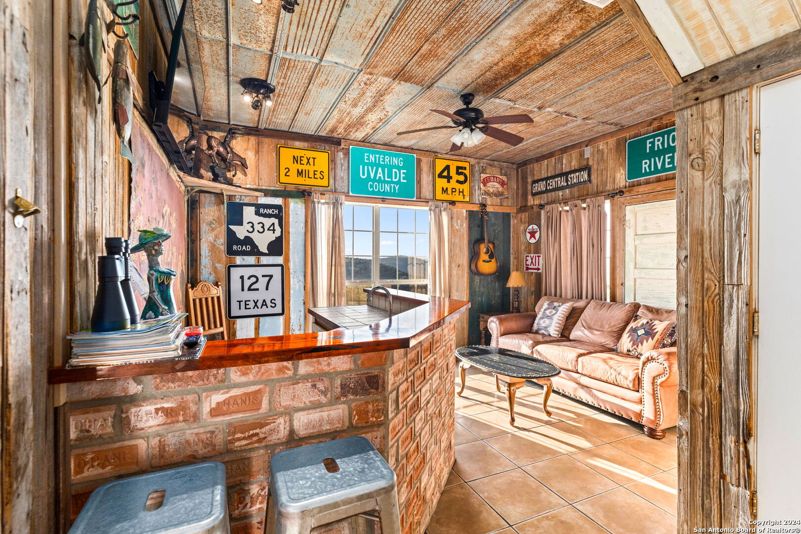 552 Cat Claw Mountain Rd.