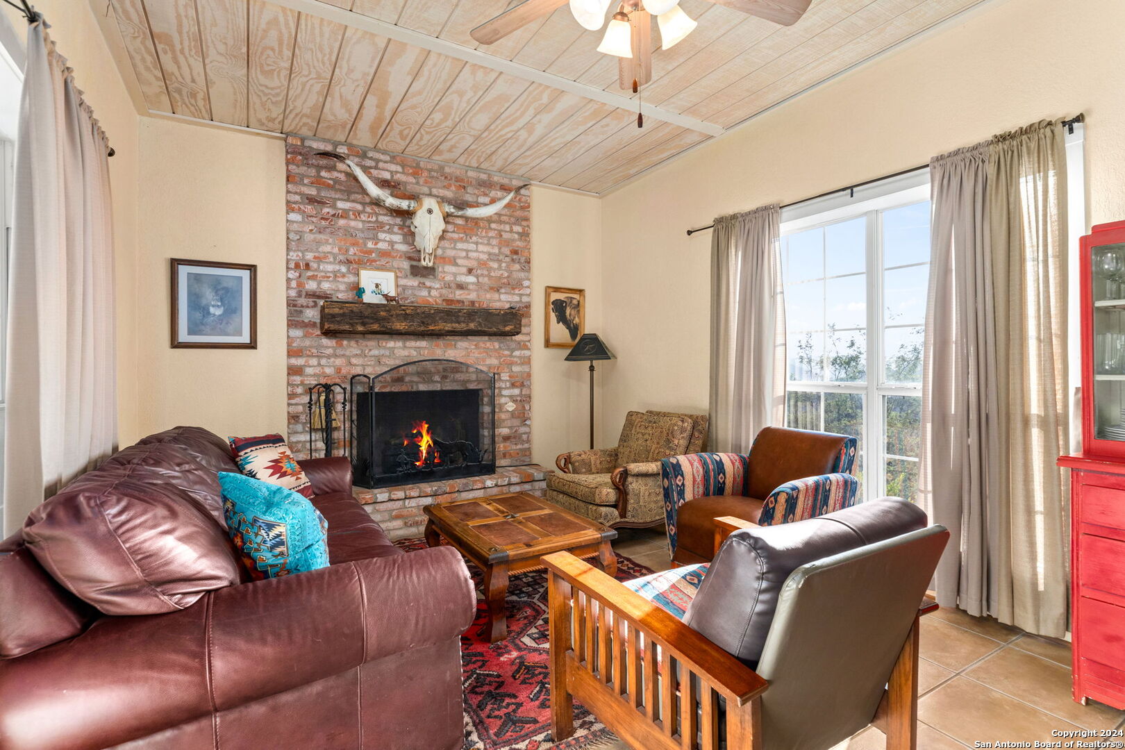 552 Cat Claw Mountain Rd.