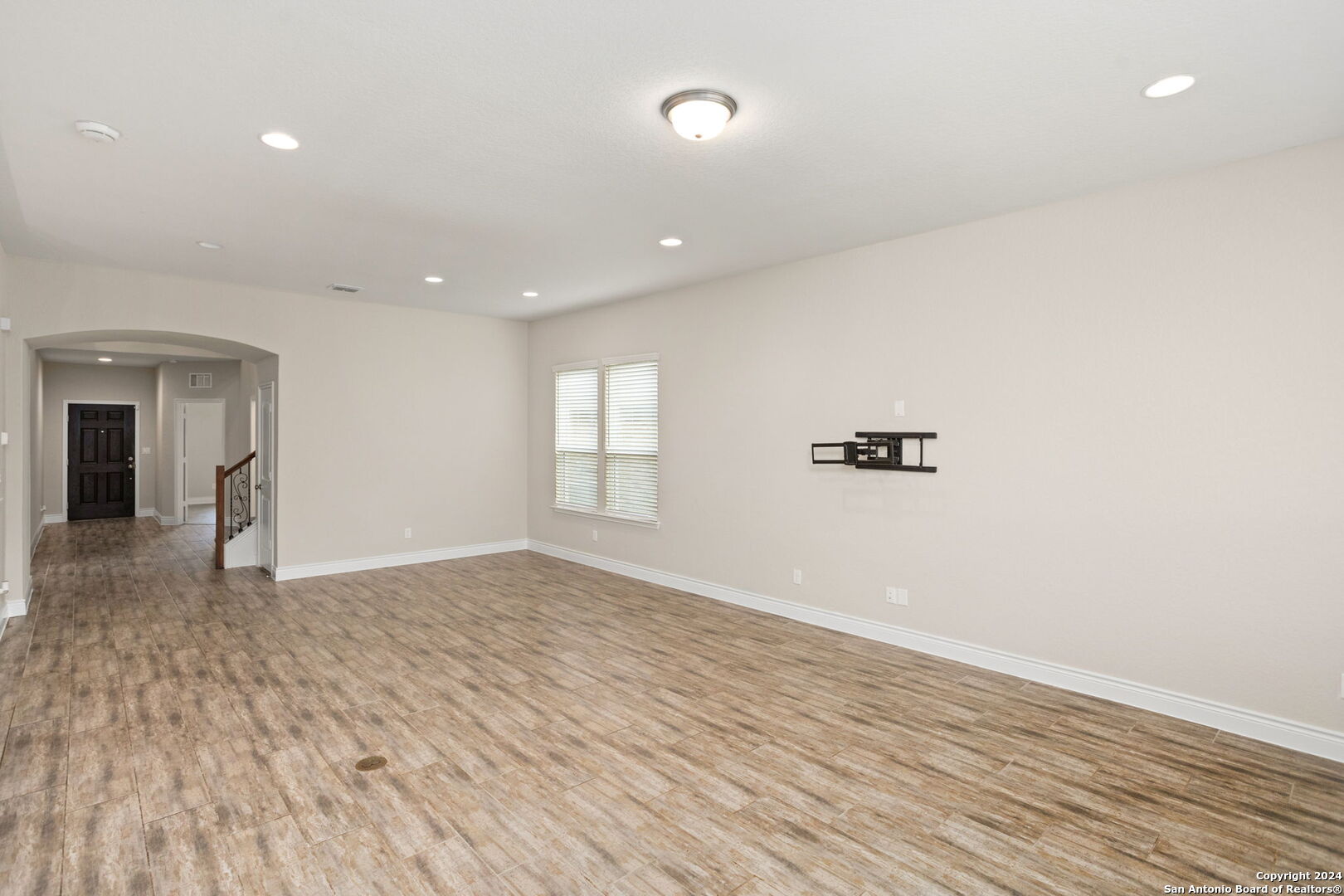 7618 Desperado Way