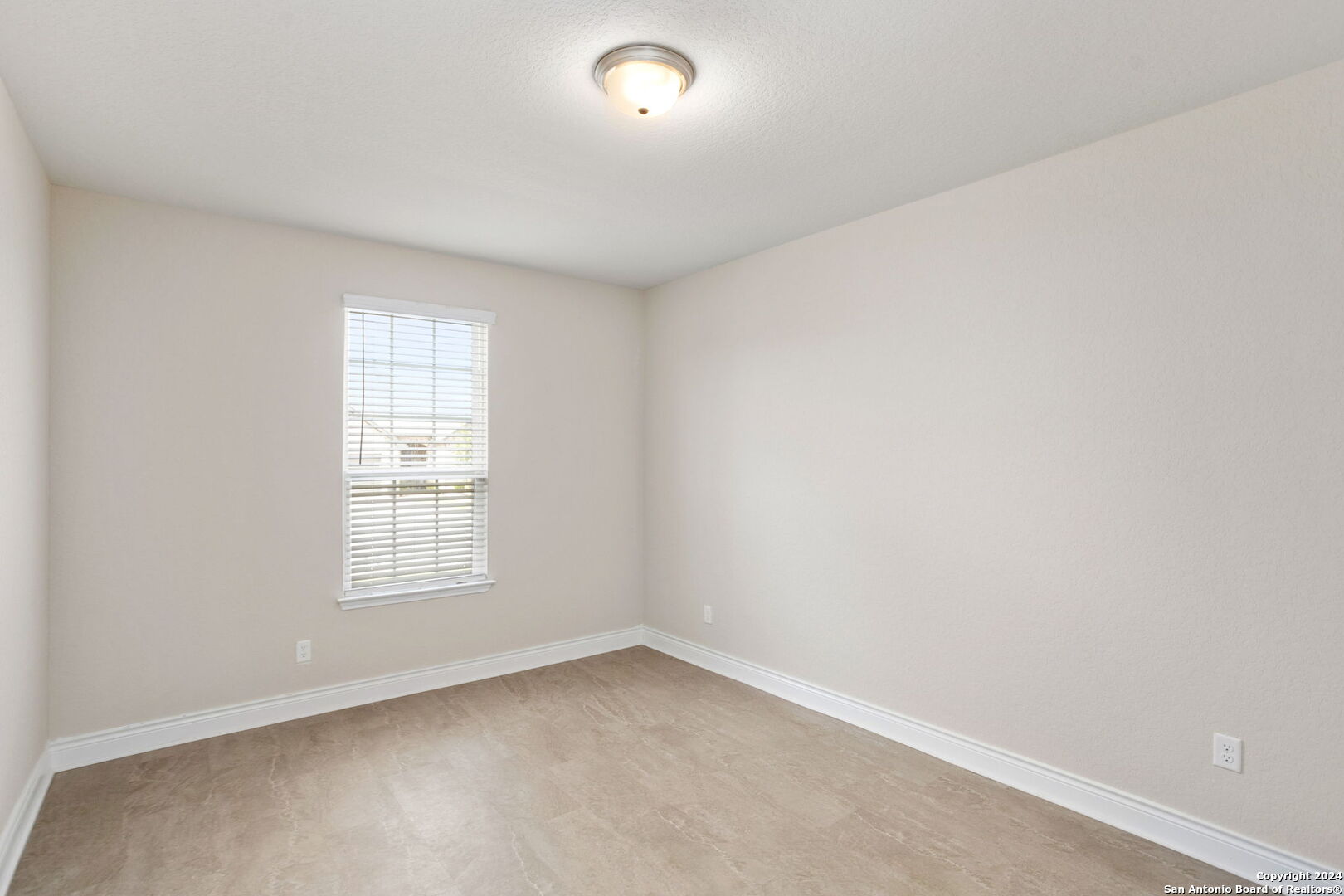 7618 Desperado Way