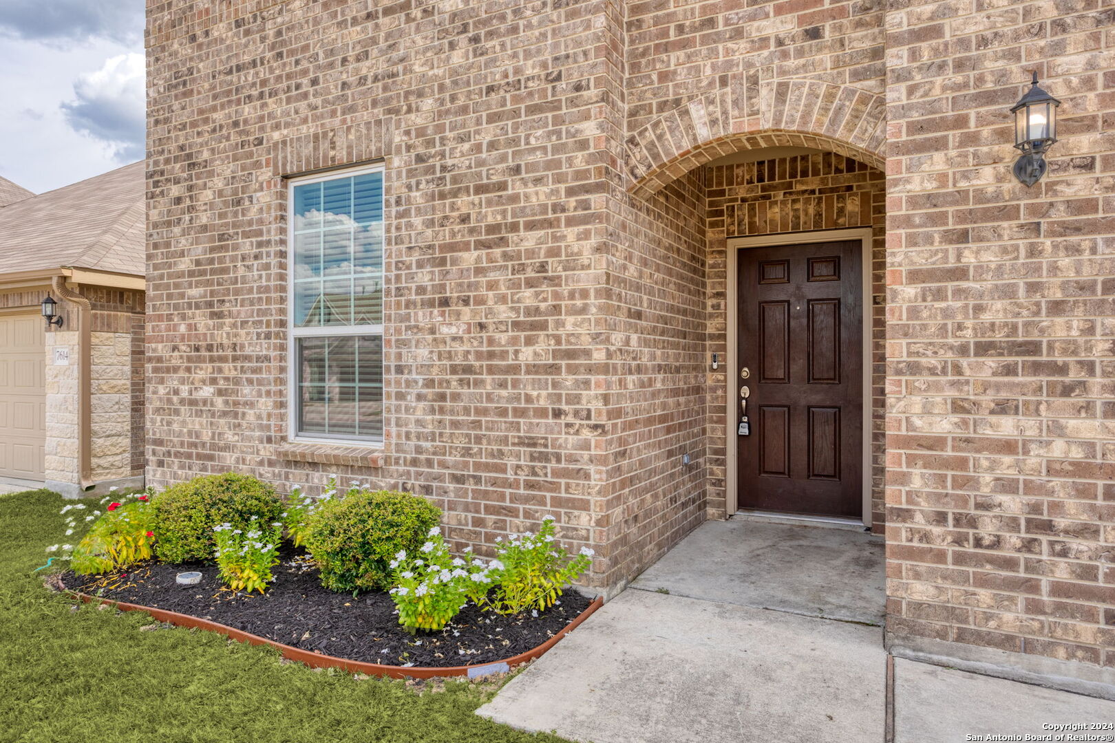 7618 Desperado Way