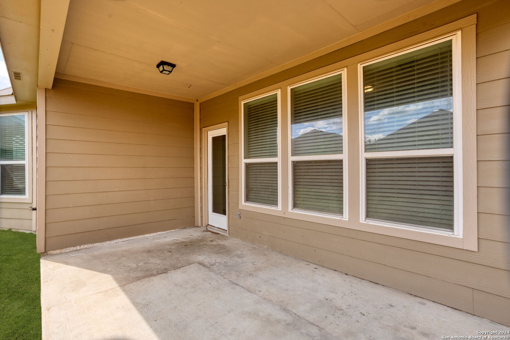 7618 Desperado Way