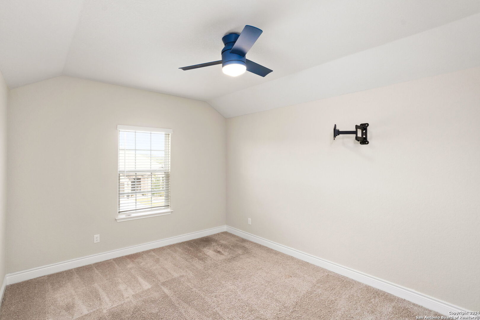 7618 Desperado Way