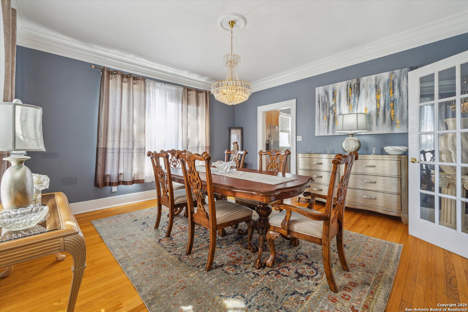 343 W Gramercy Pl