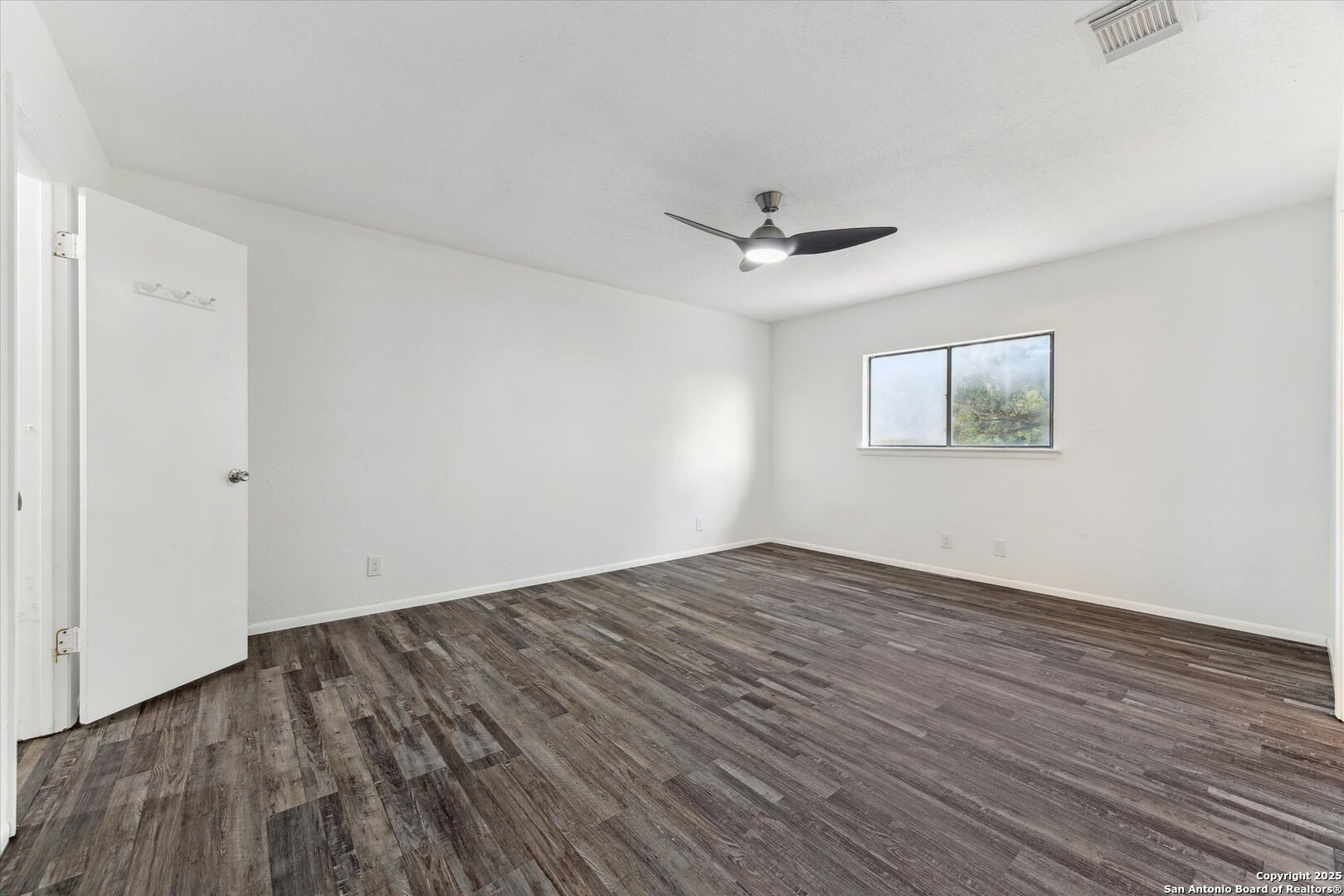 7310 Roveen Trail