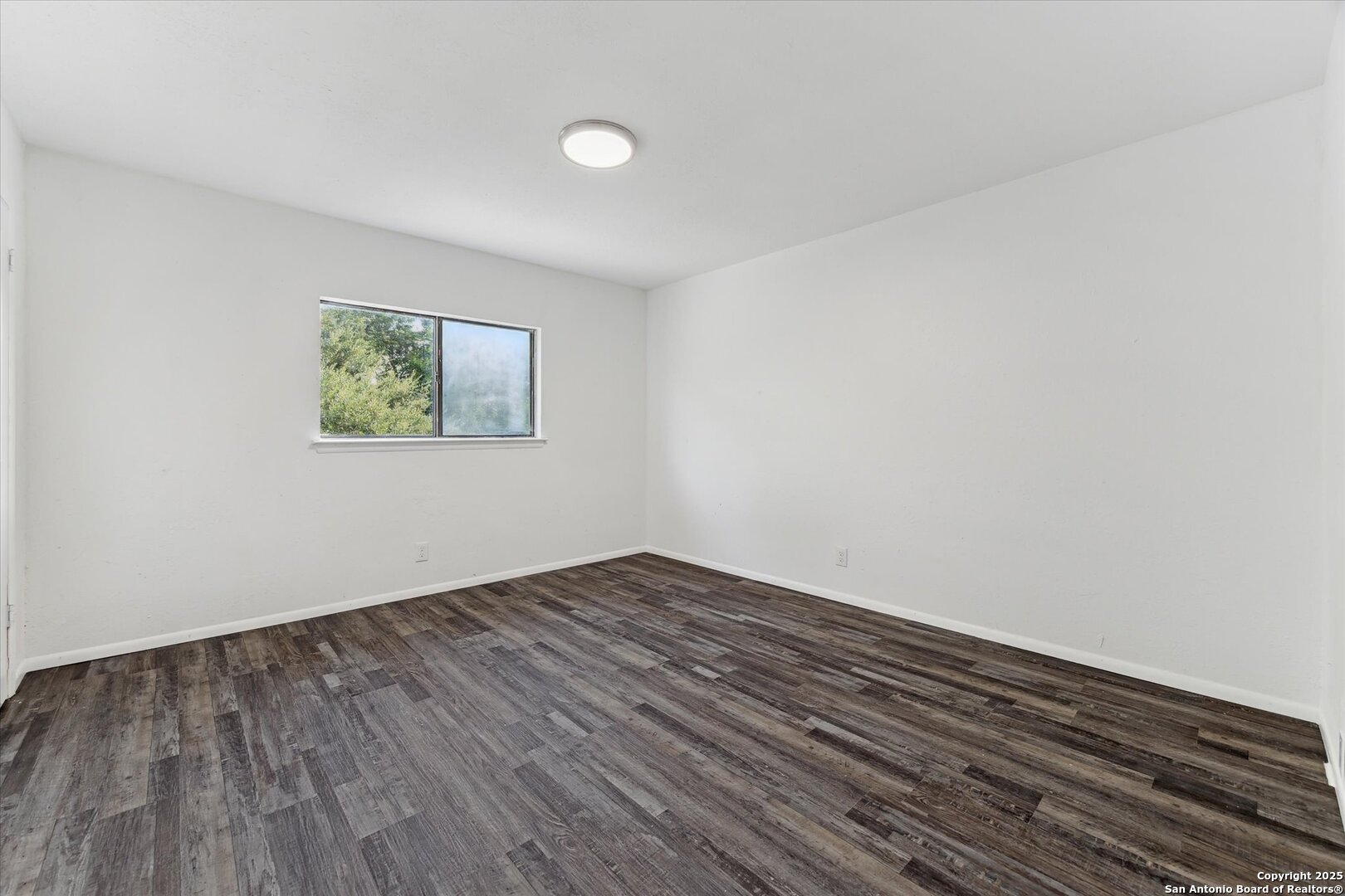 7310 Roveen Trail