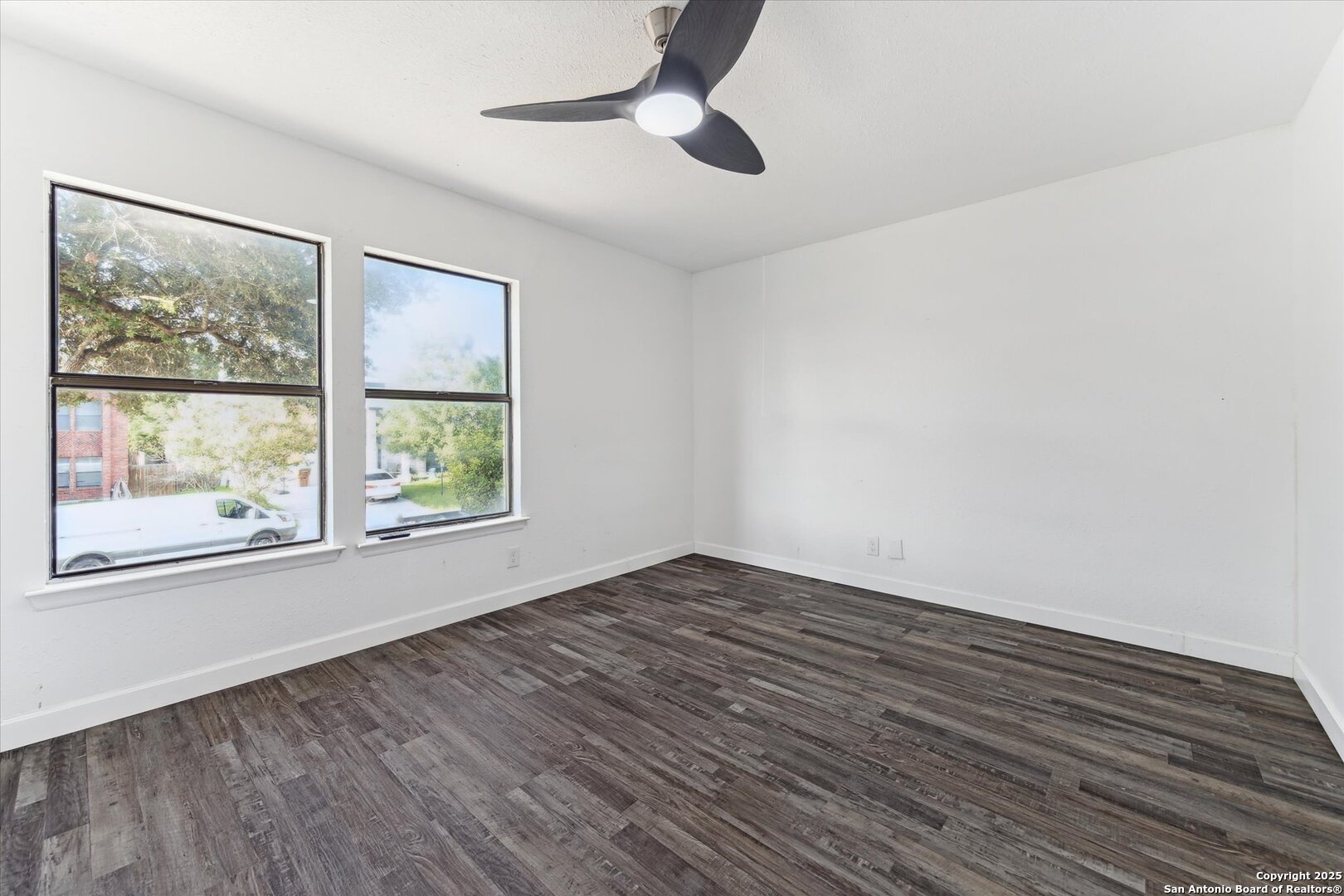 7310 Roveen Trail
