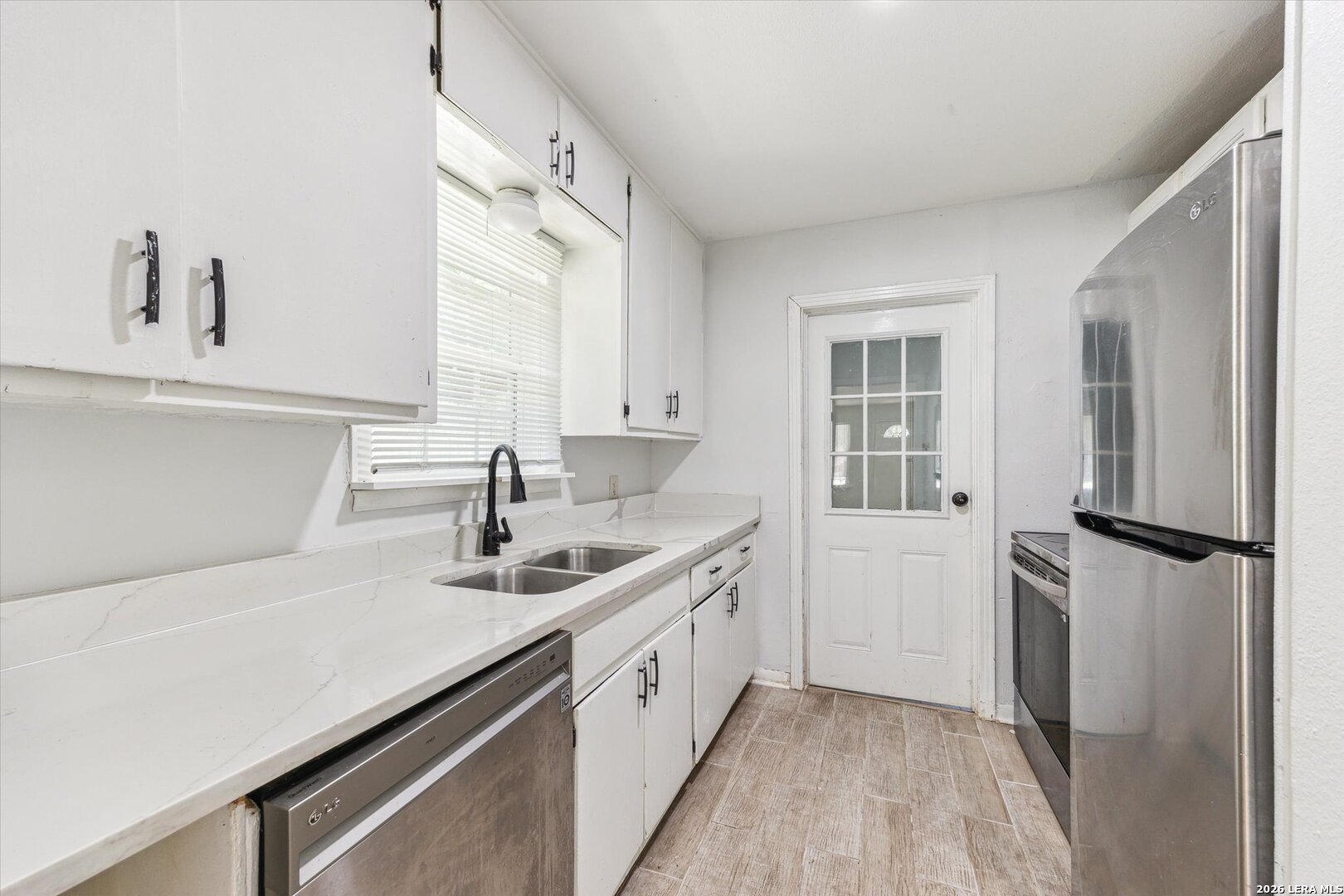 369 BABCOCK RD