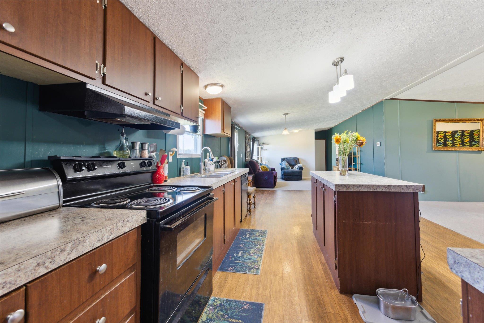 237 Southfork DR