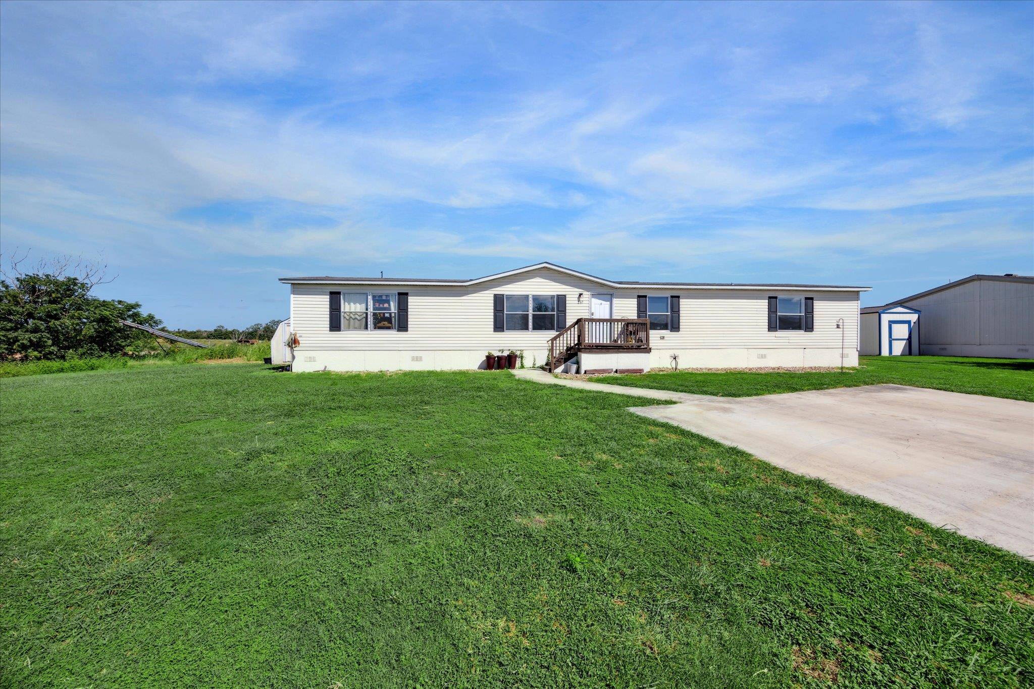 237 Southfork DR