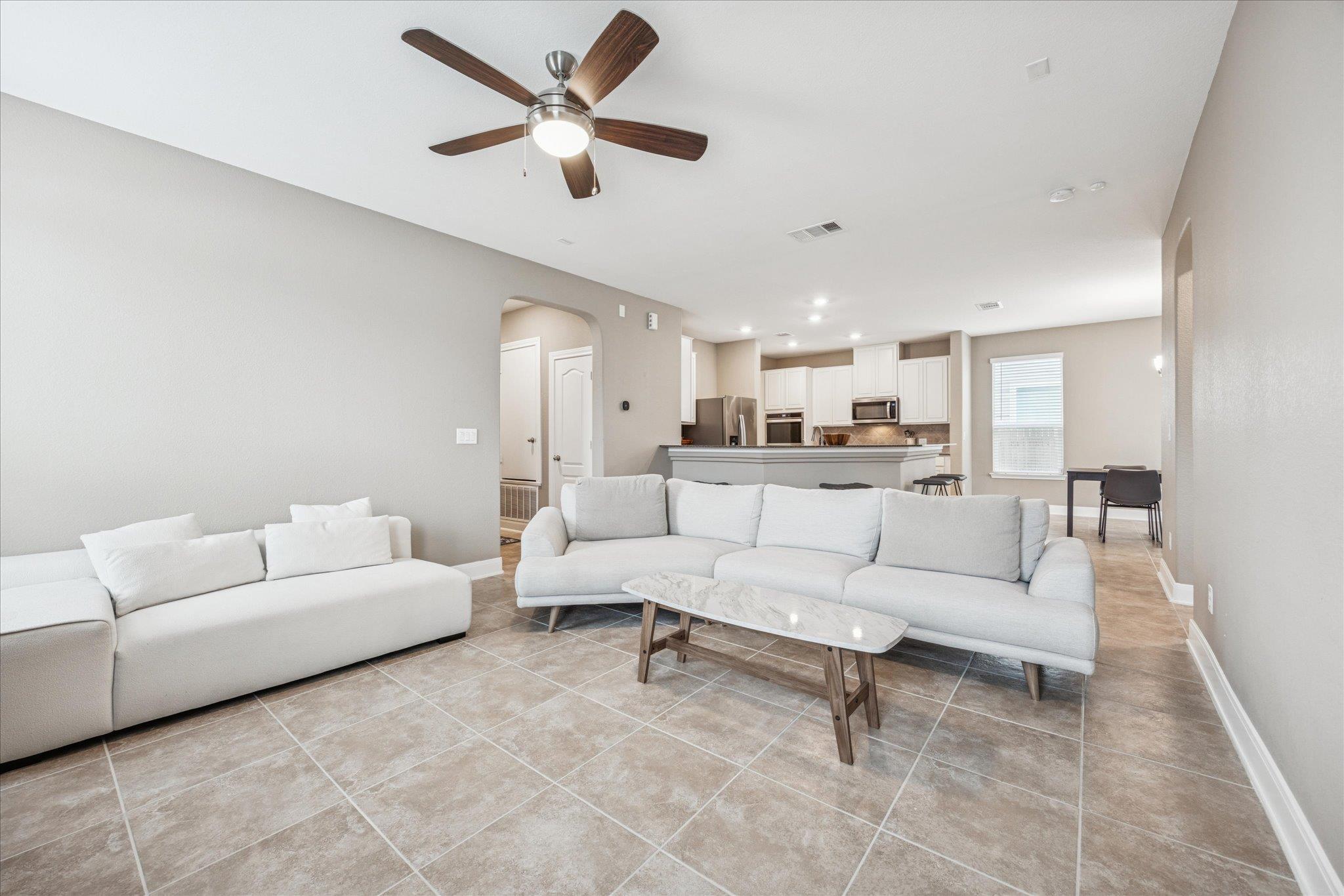 6200 Albany Sleigh DR