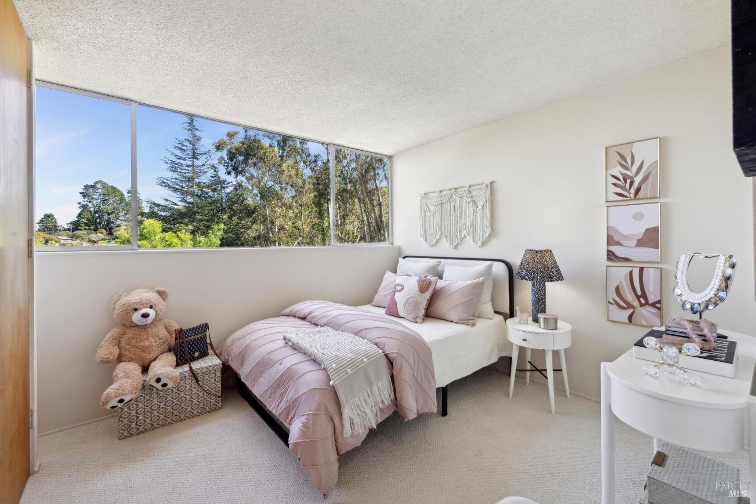 328 N Ferndale Avenue