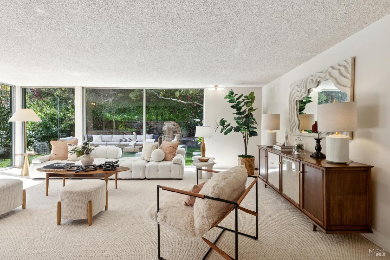 328 N Ferndale Avenue