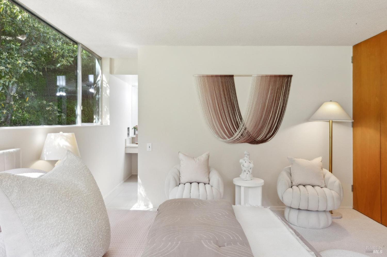 328 N Ferndale Avenue