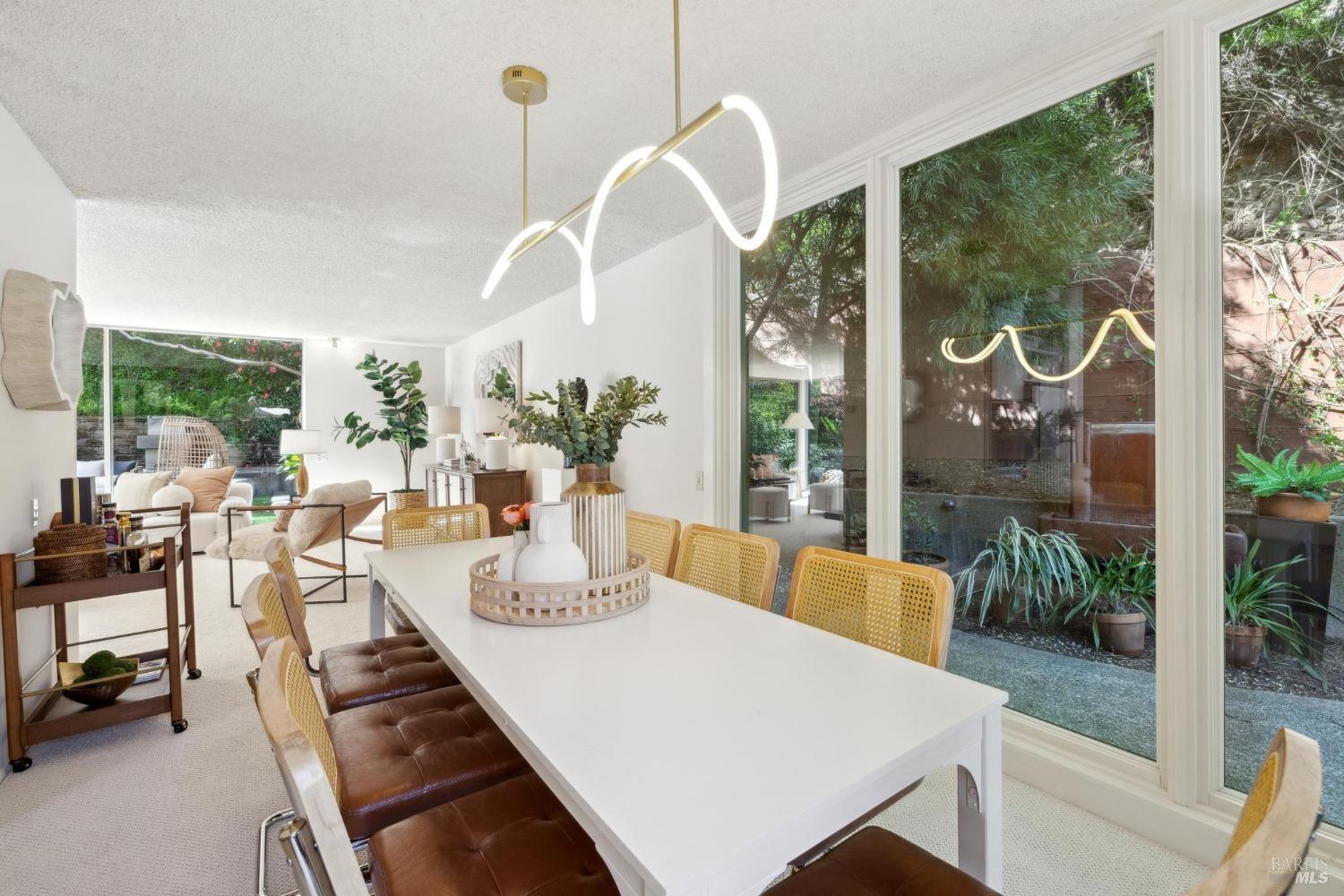 328 N Ferndale Avenue