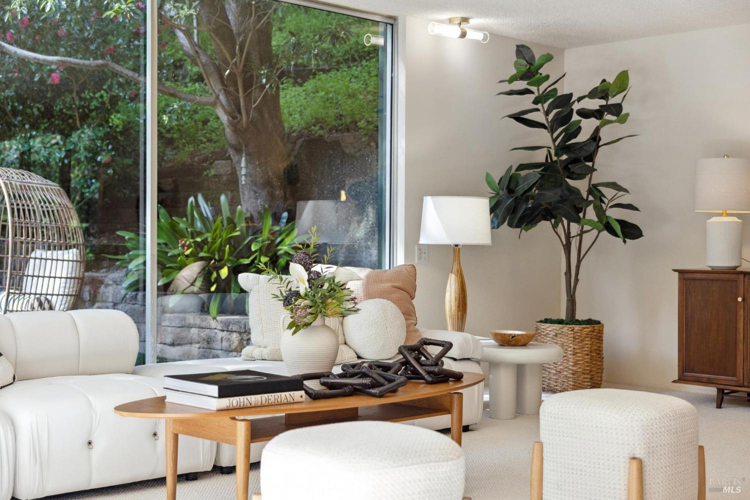 328 N Ferndale Avenue