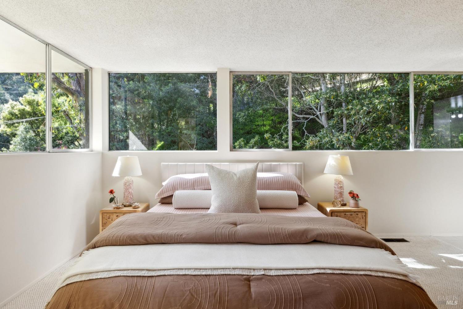 328 N Ferndale Avenue