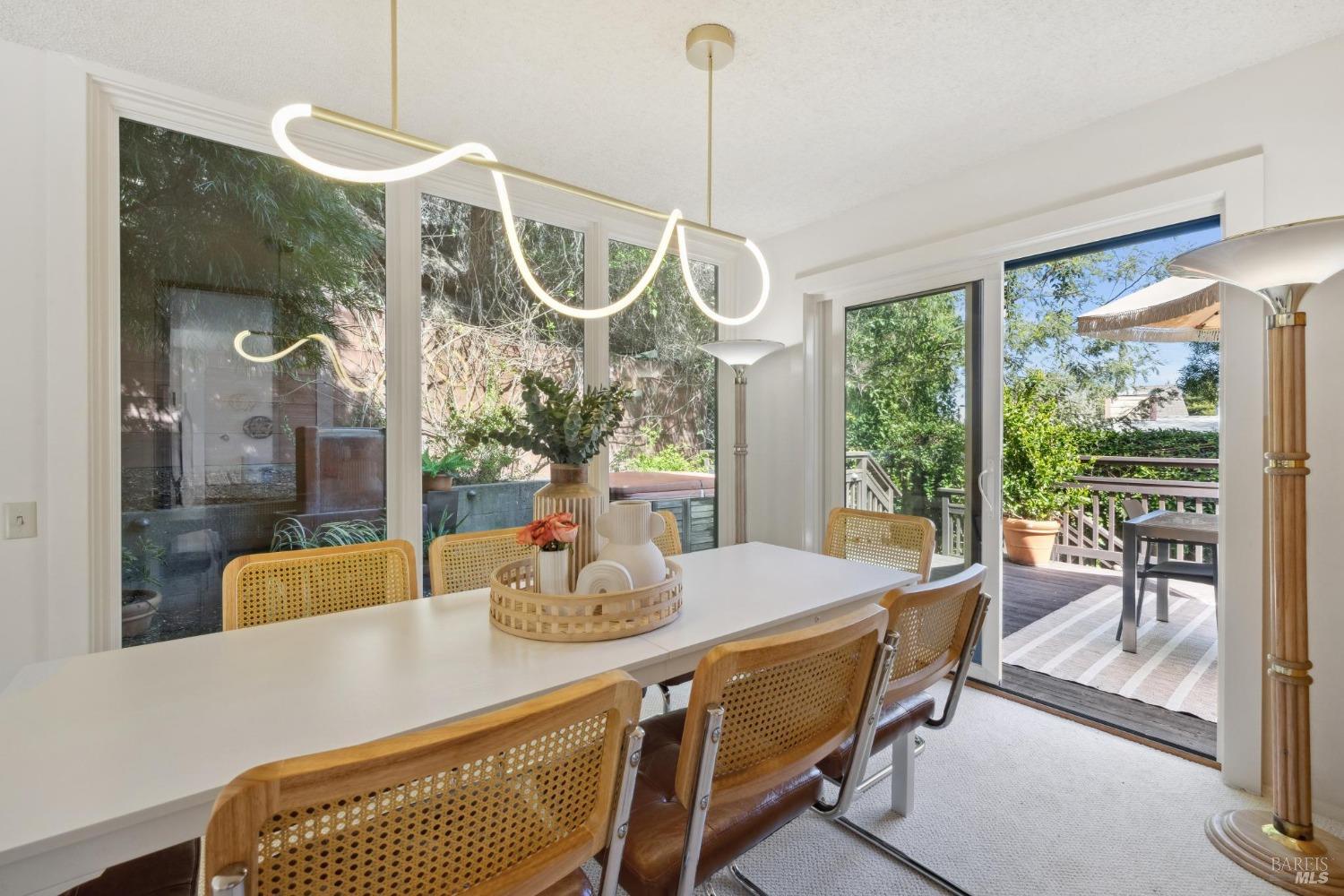 328 N Ferndale Avenue