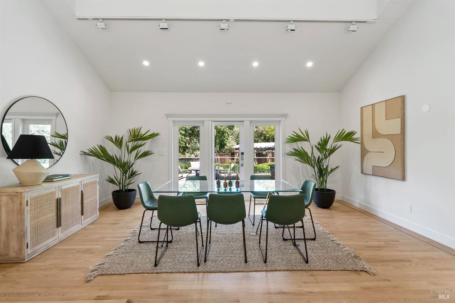 1 Golden Lily Place