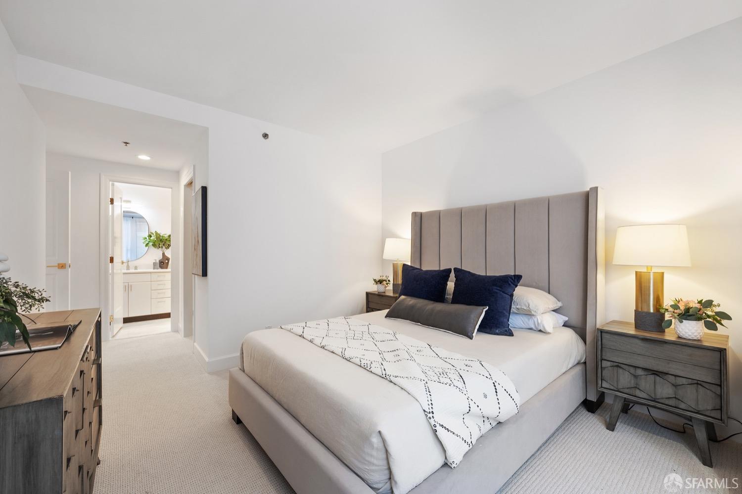 1045 Mason Street # 401