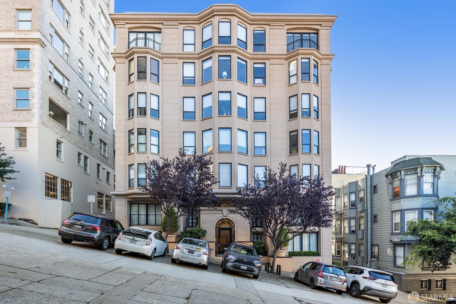 1045 Mason Street # 401