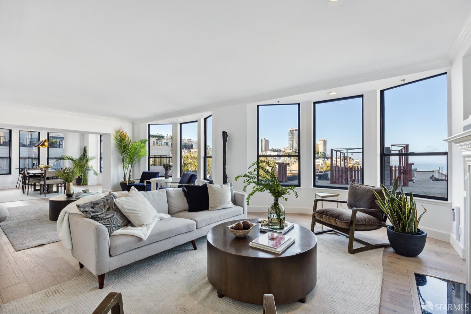 1045 Mason Street # 401