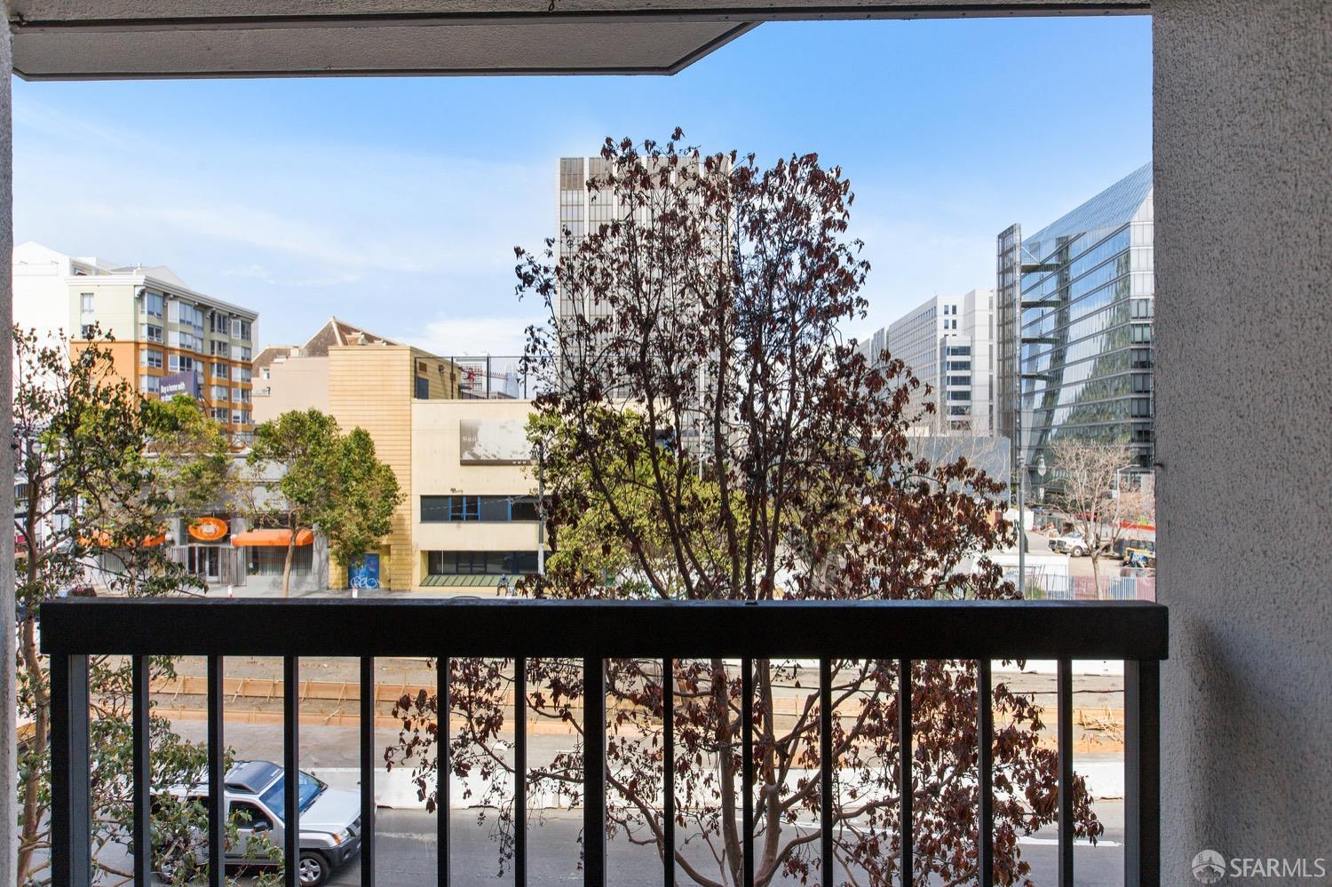 601 Van Ness Avenue Unit: 11