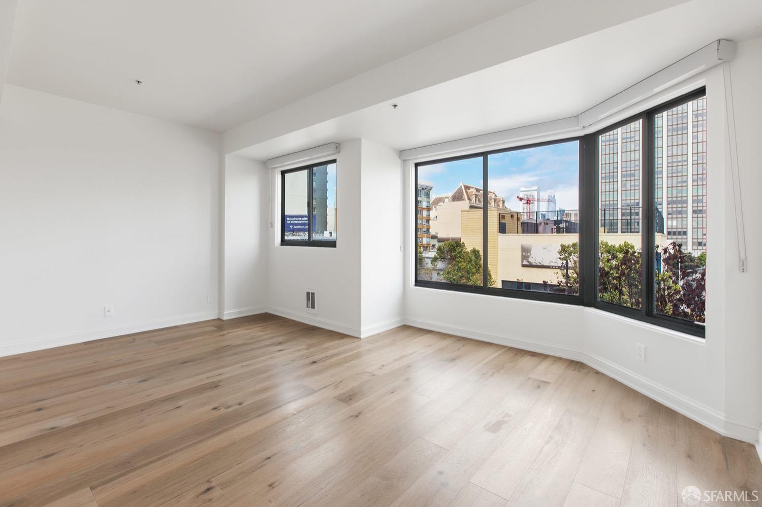 601 Van Ness Avenue Unit: 11