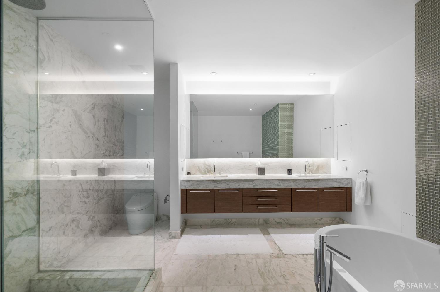 301 Mission Street Unit: PH6