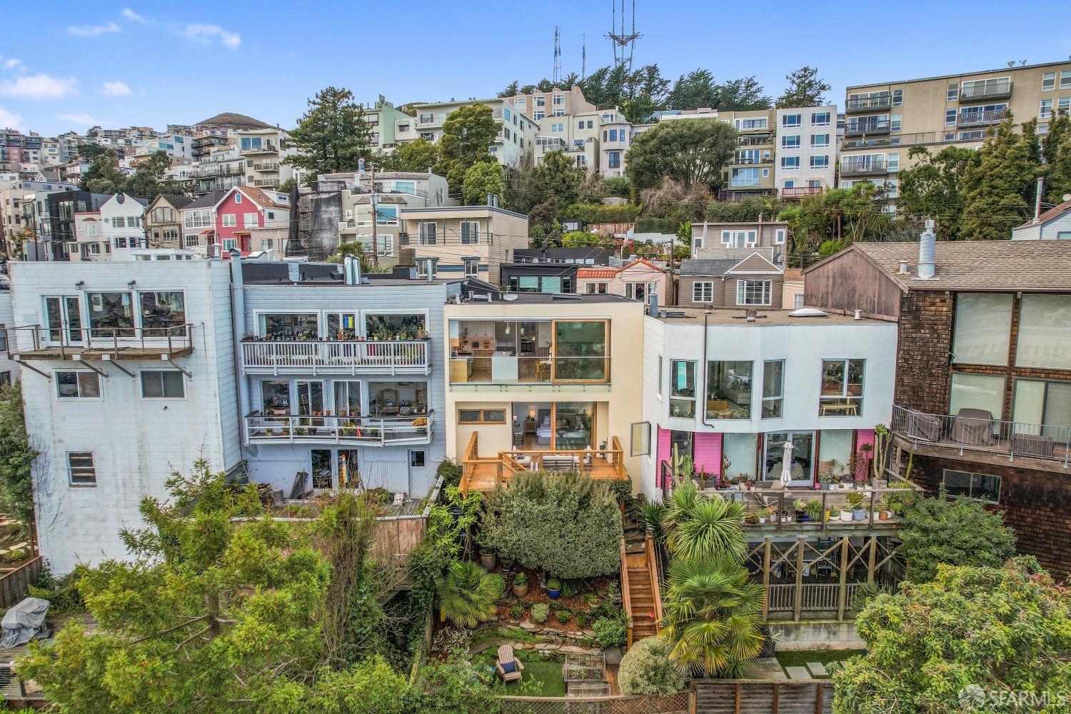 225 Grand View Avenue