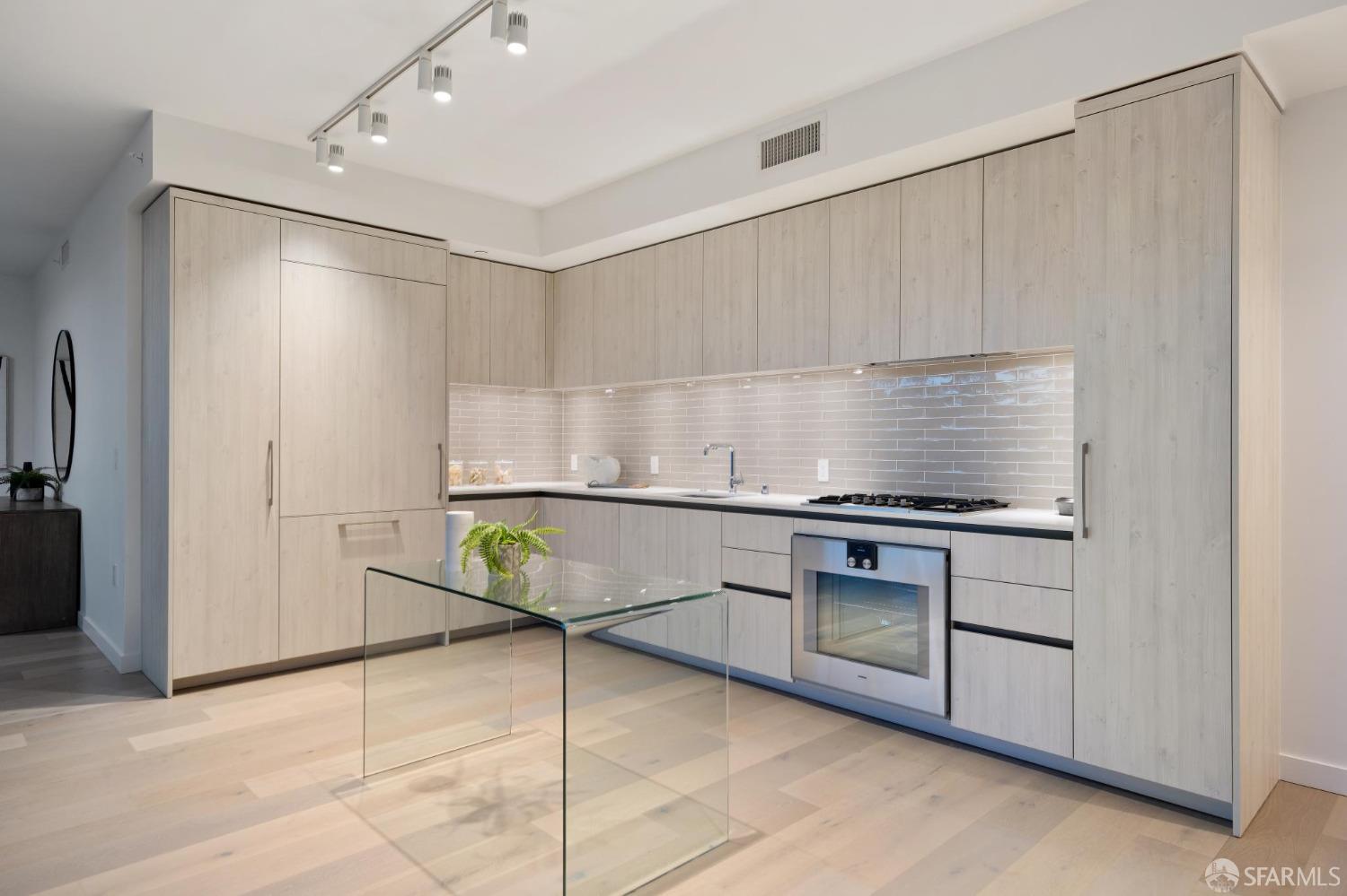 1000 3rd Street # 1302