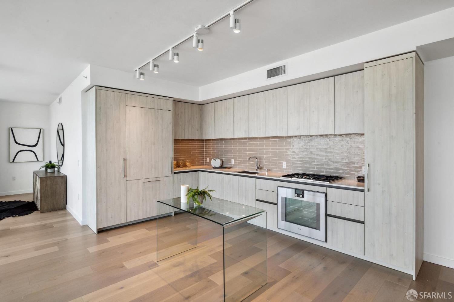 1000 3rd Street # 1302