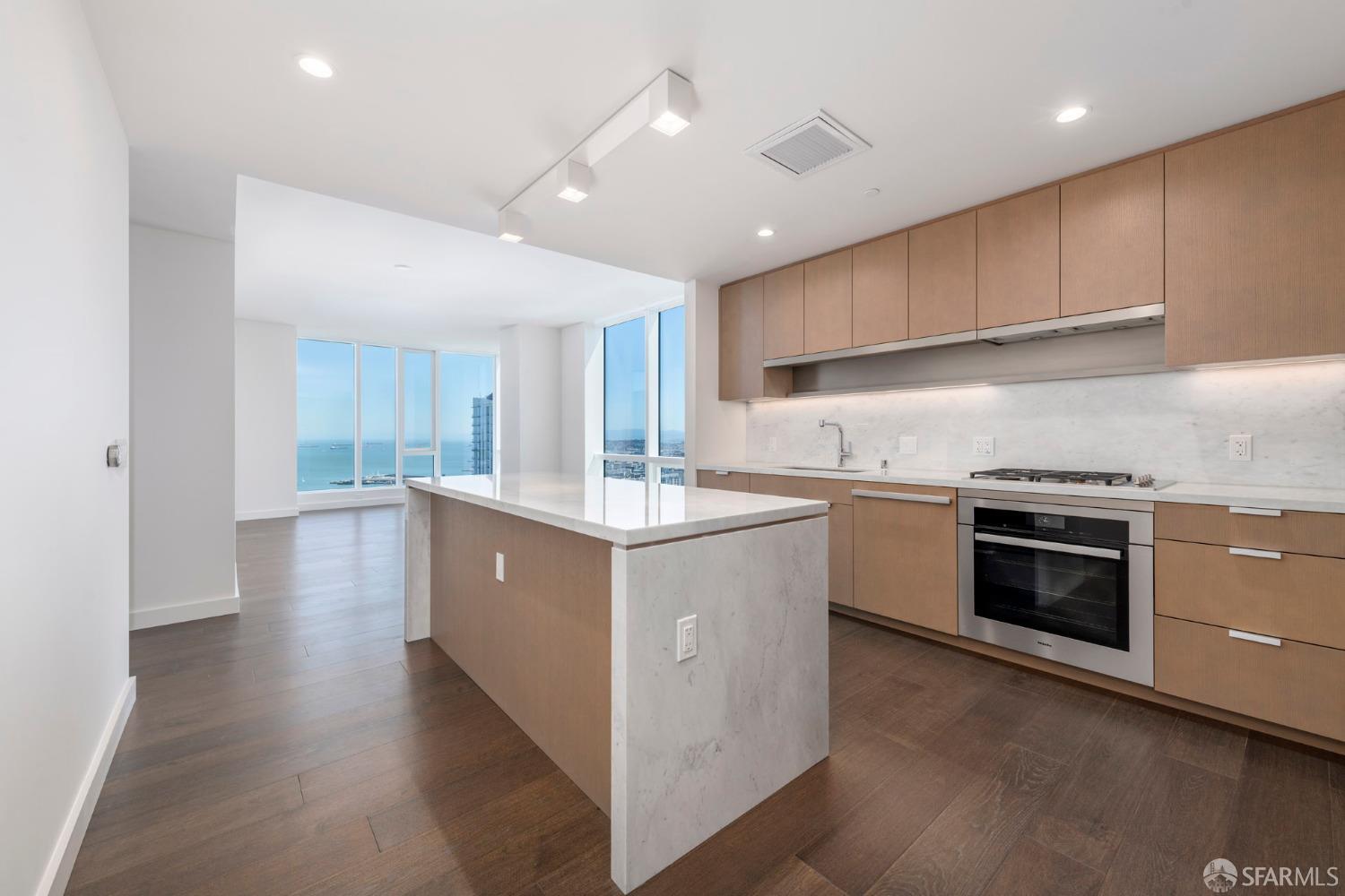 488 Folsom Street # 4305