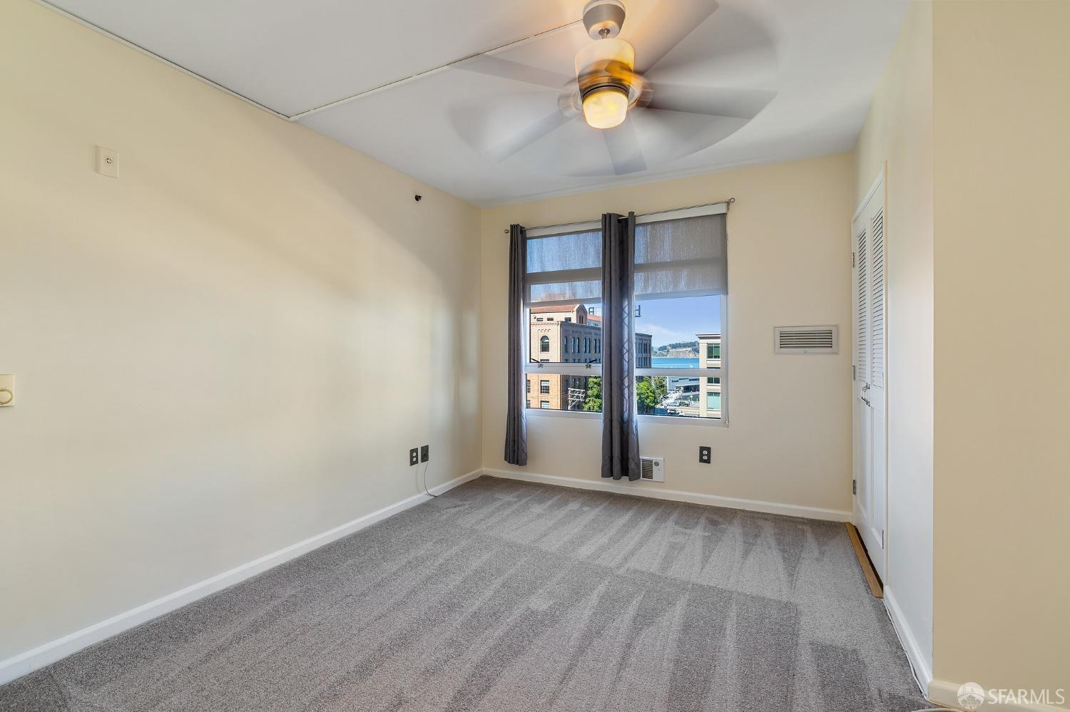 403 Main Street # 518N