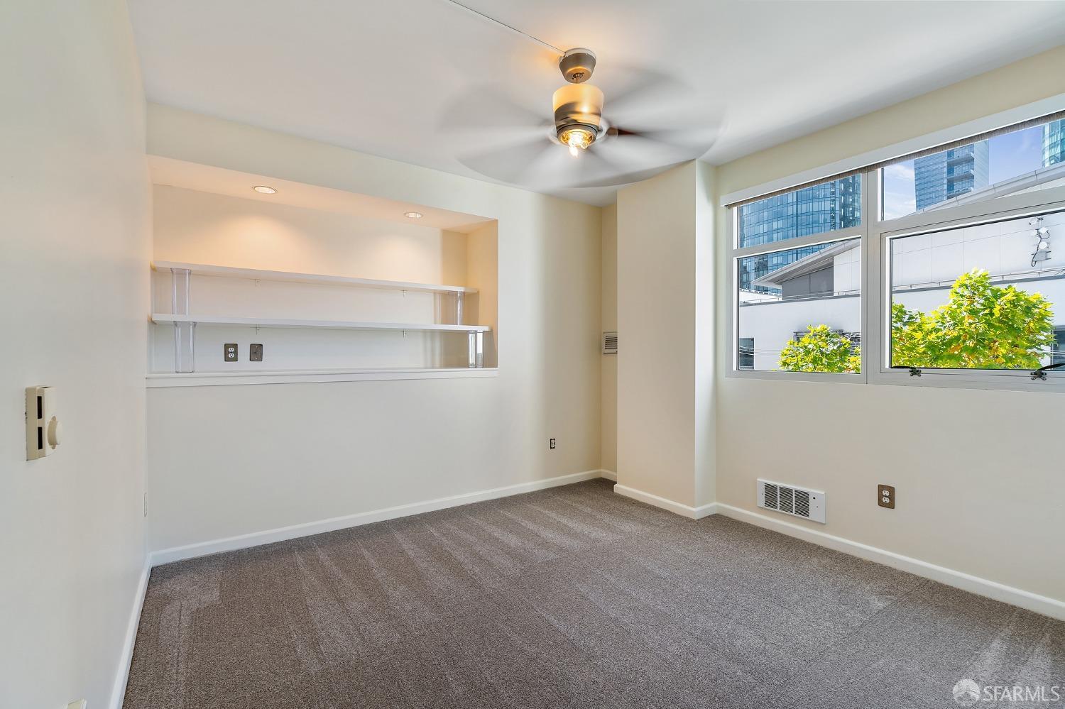 403 Main Street # 518N