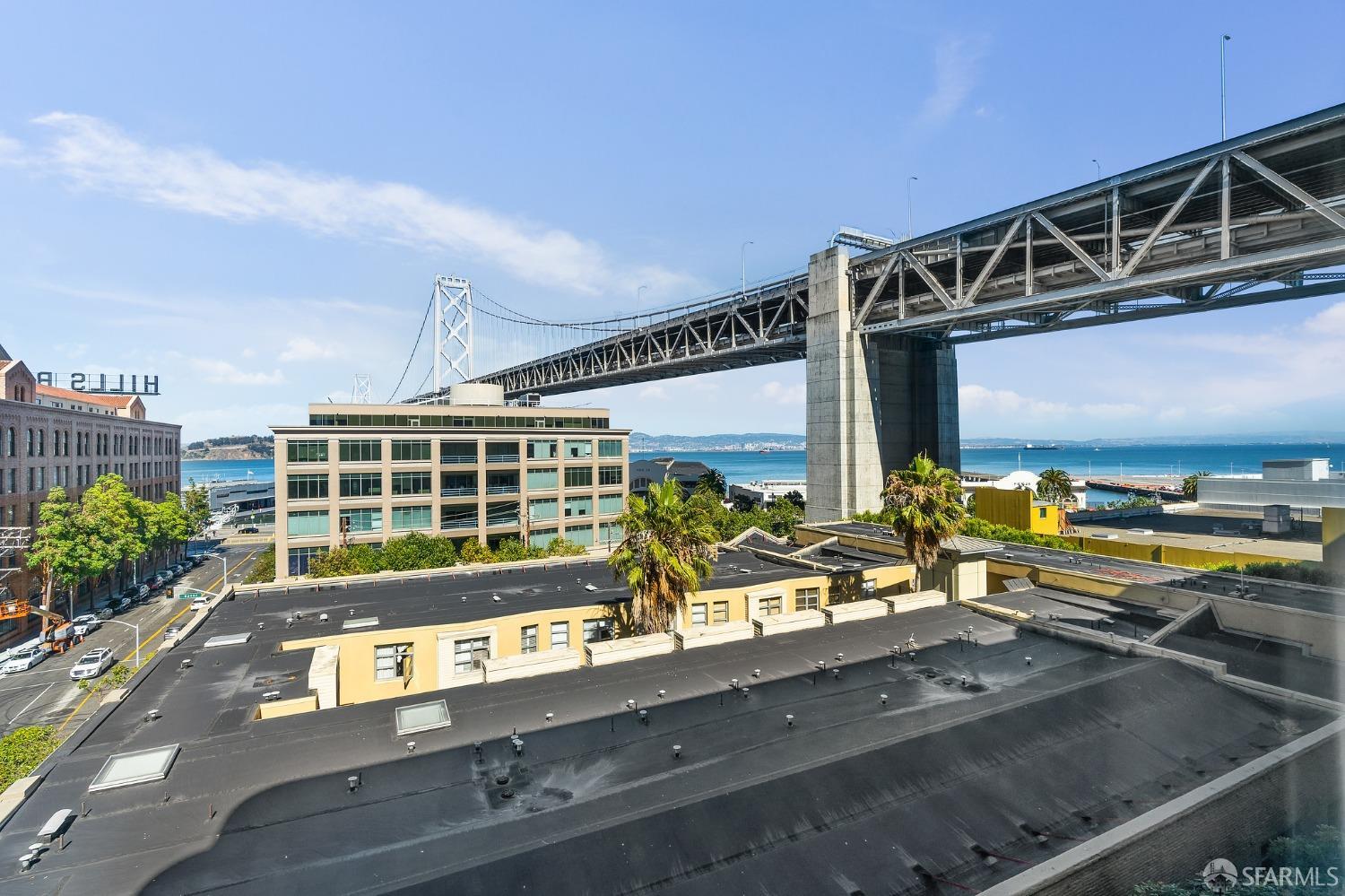 403 Main Street # 518N