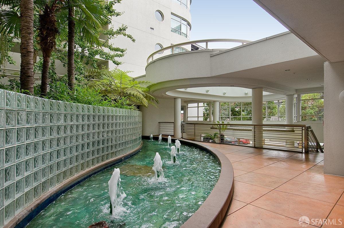 403 Main Street # 518N