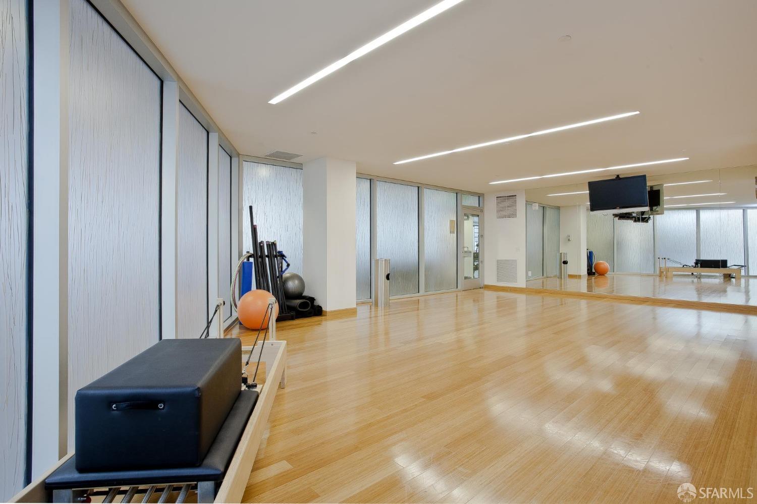 301 Main Street # 5F