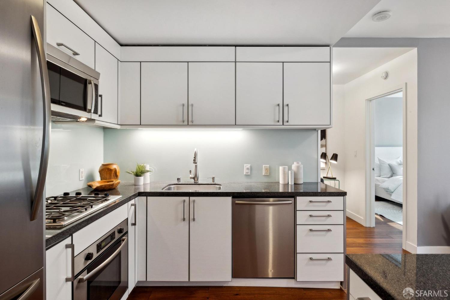 301 Main Street # 5F