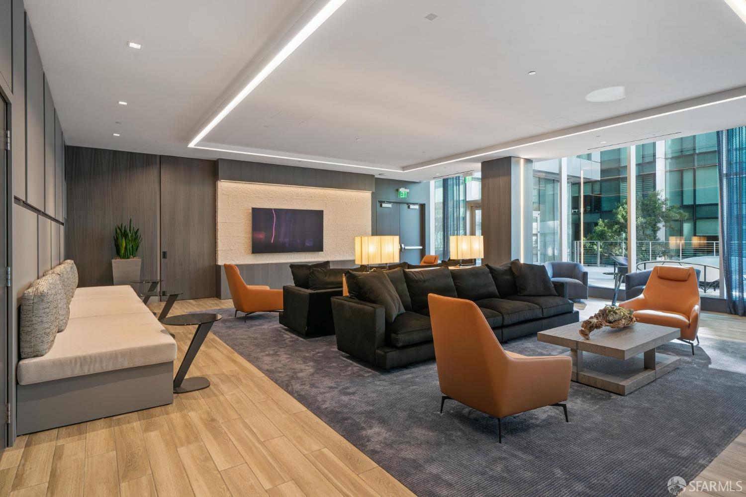 301 Main Street # 5F
