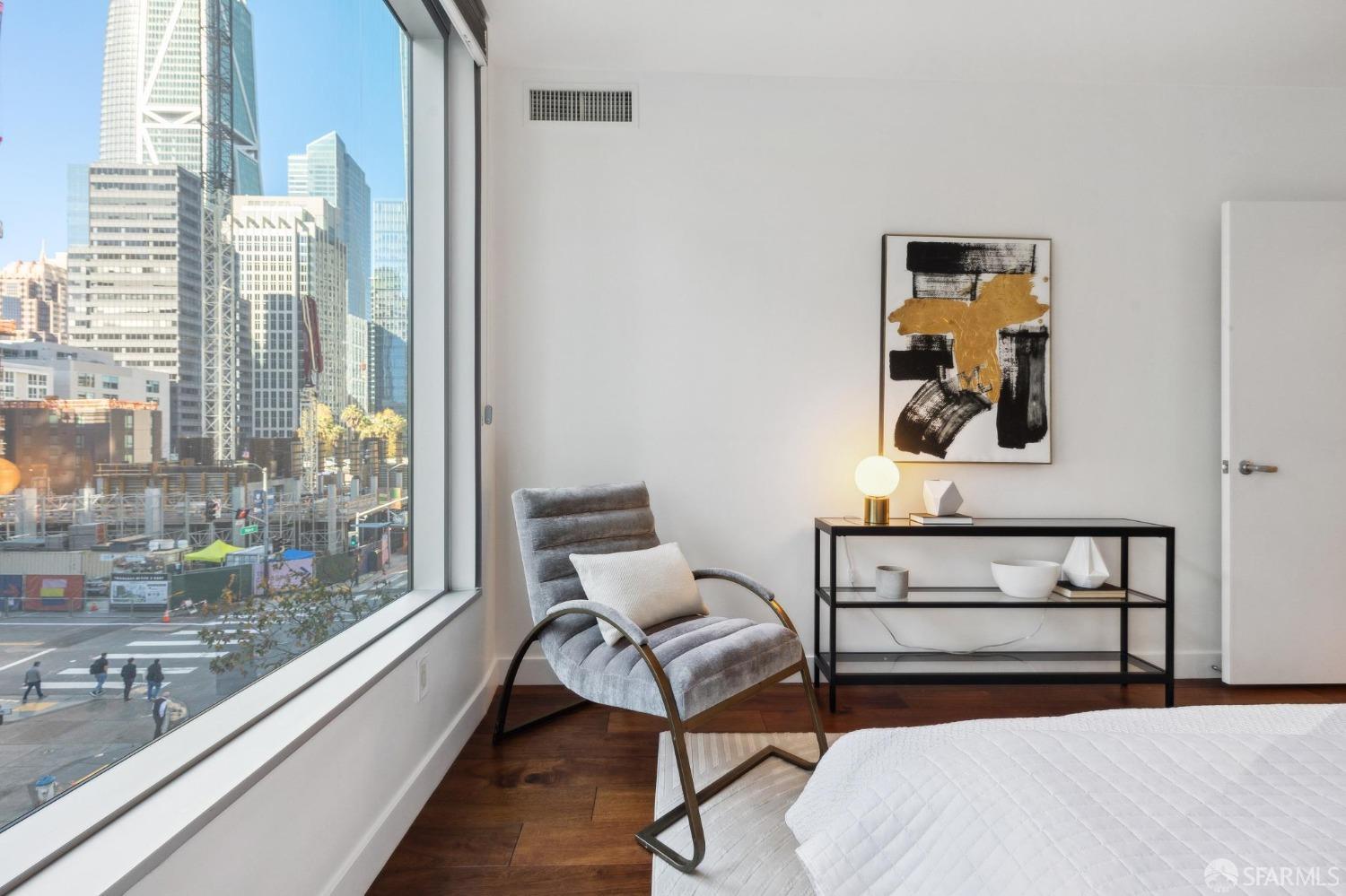 301 Main Street # 5F