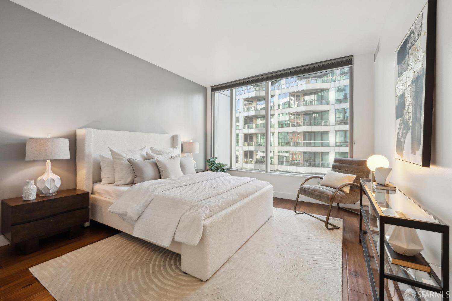301 Main Street # 5F