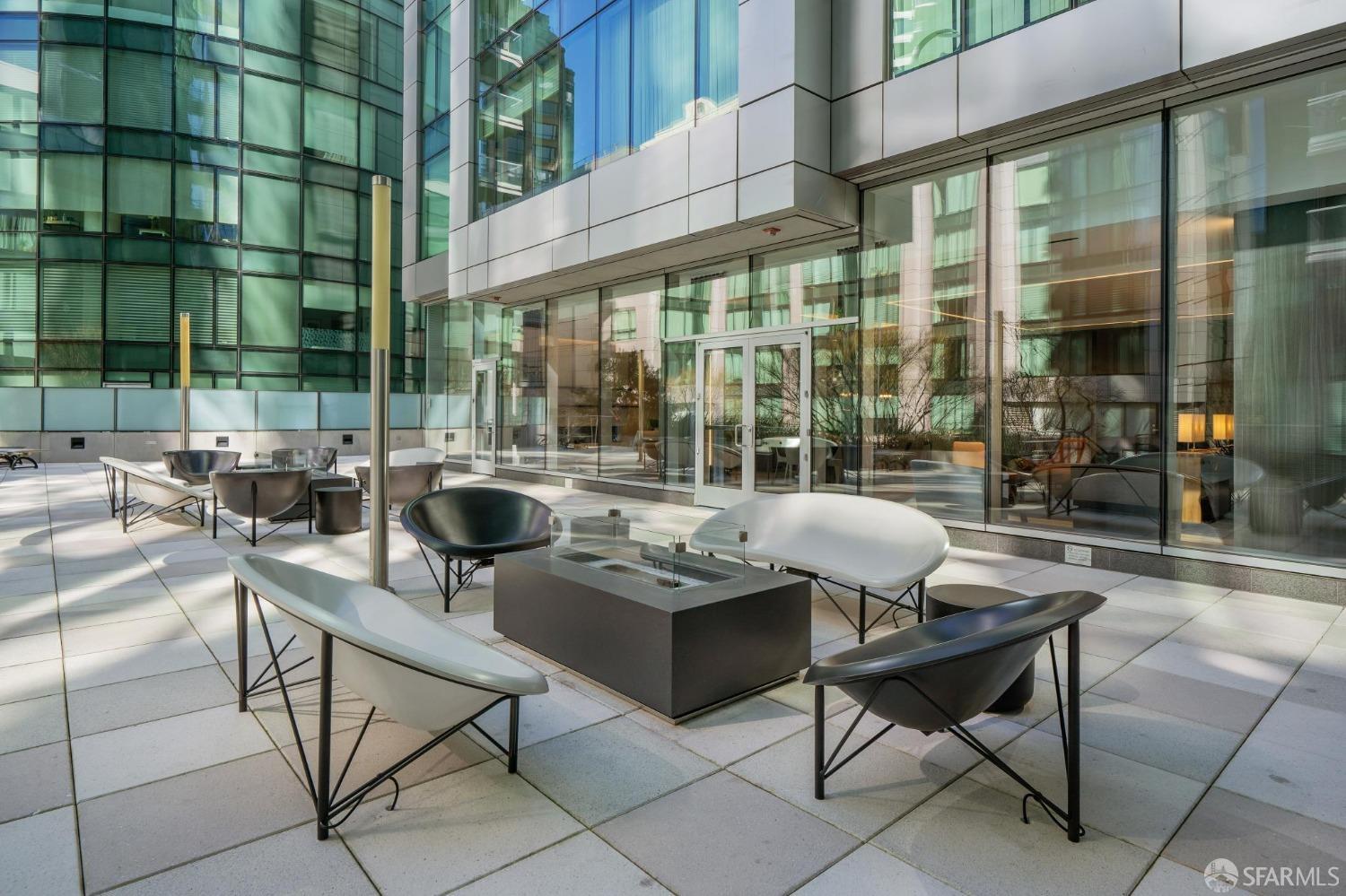 301 Main Street # 5F