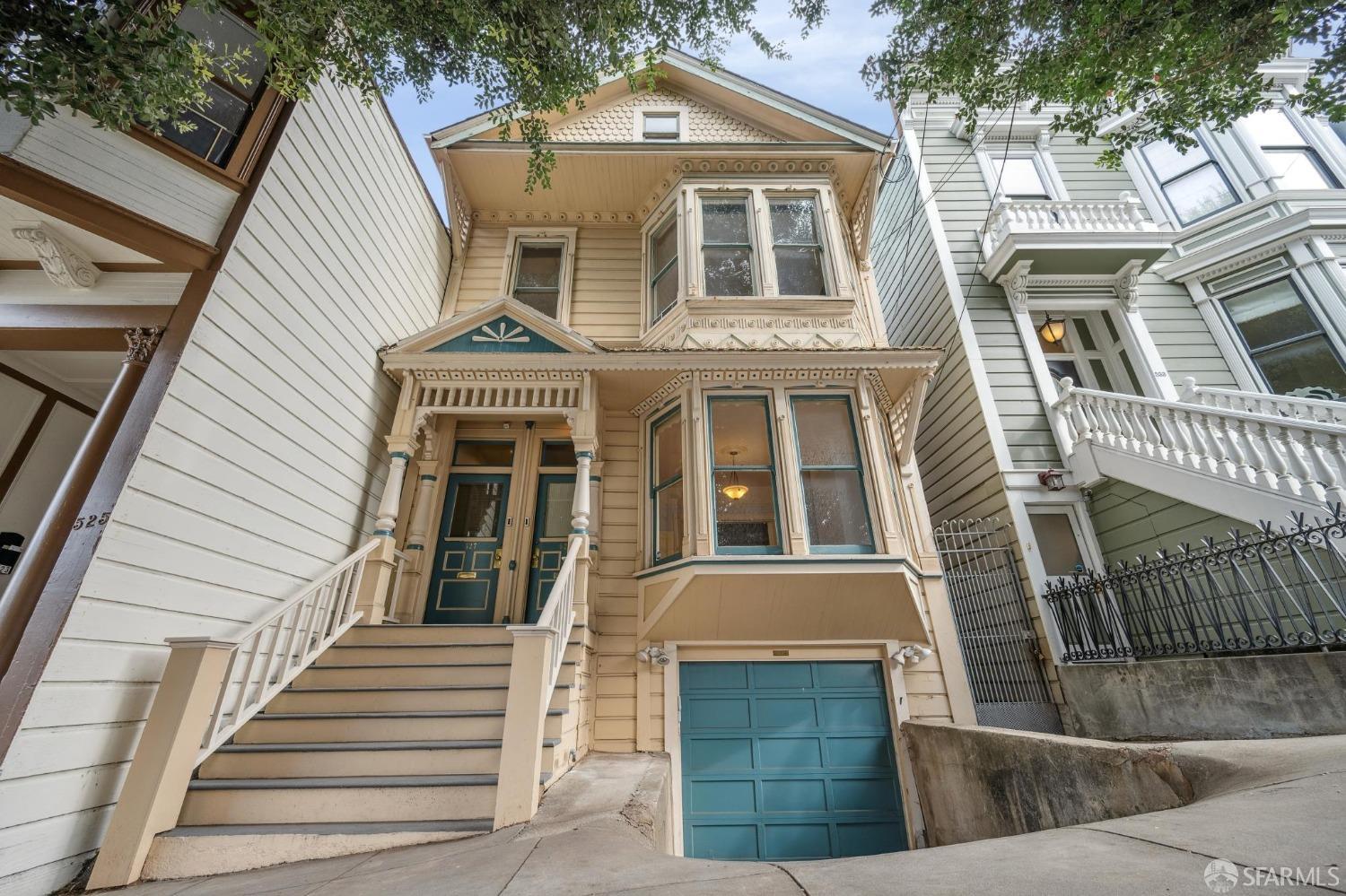 527-529 Noe Street