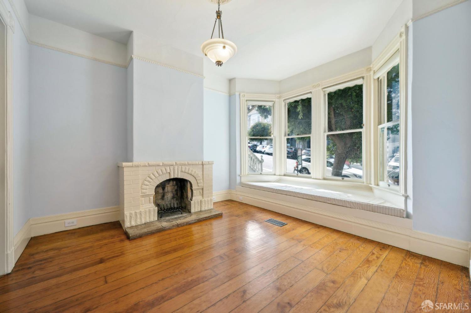 527-529 Noe Street