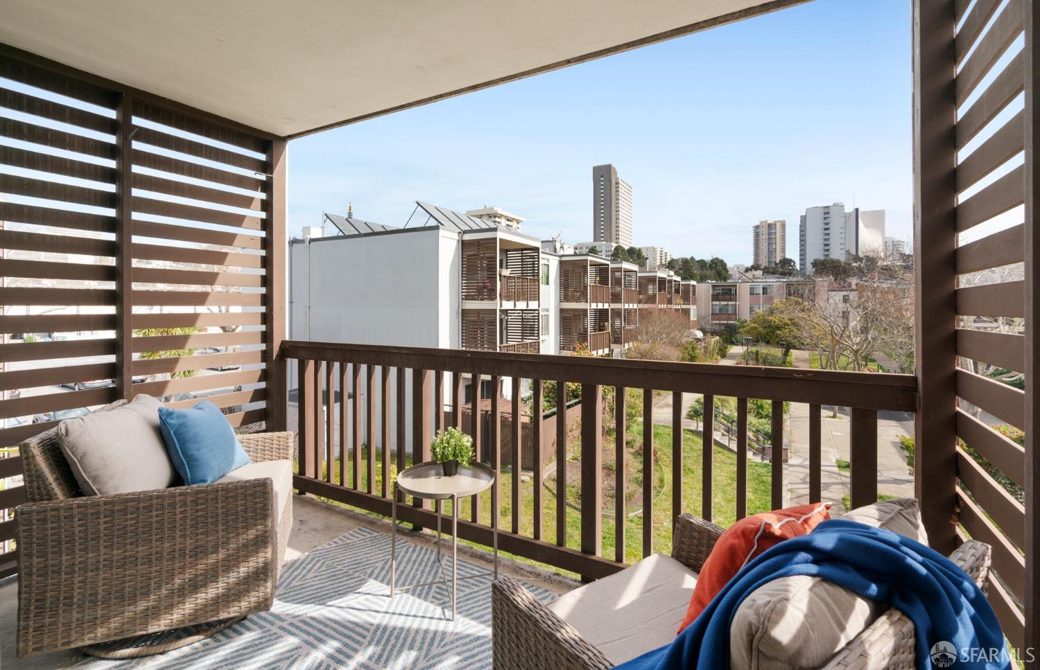 1440 Webster Street # 6