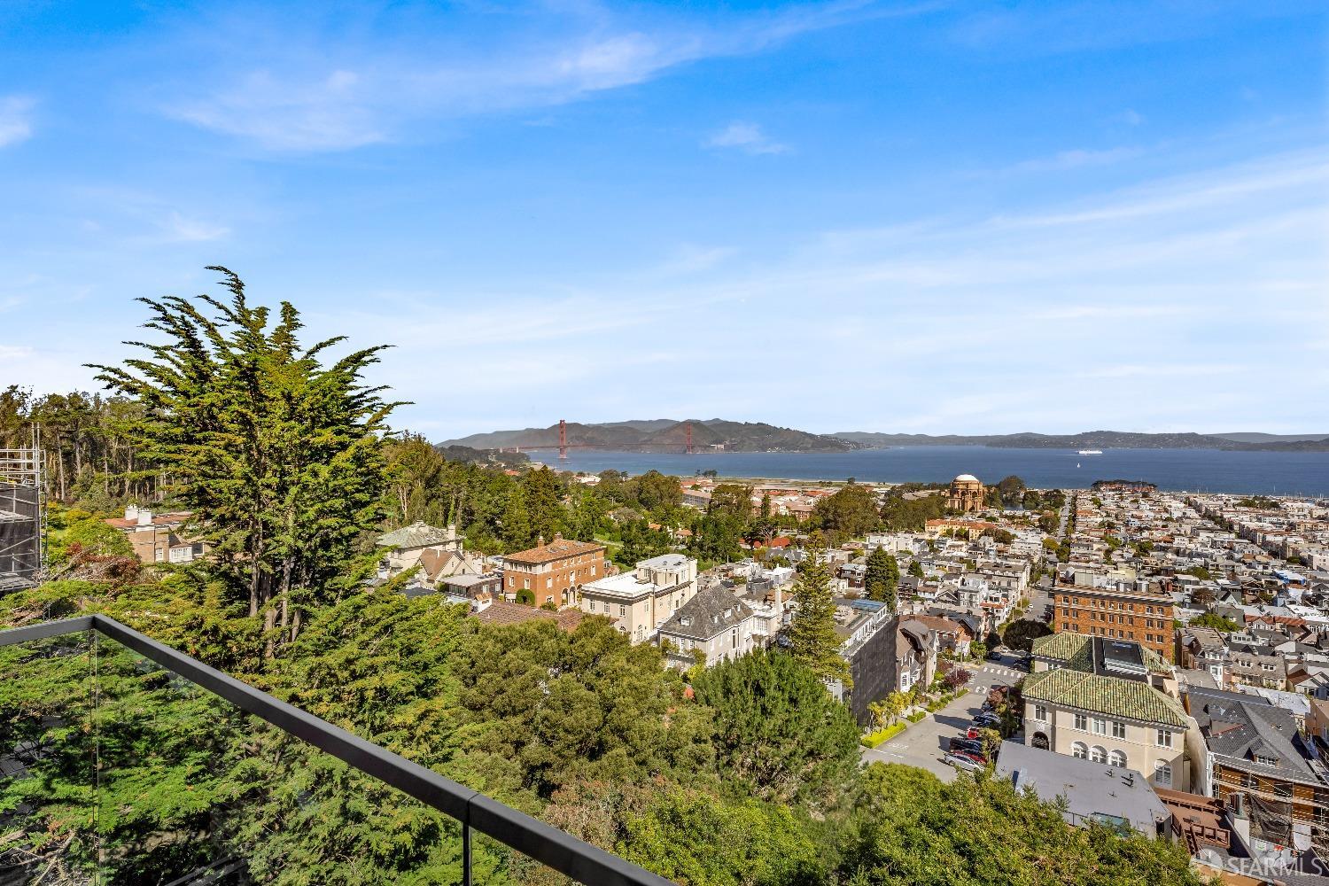 2898 Broadway Street