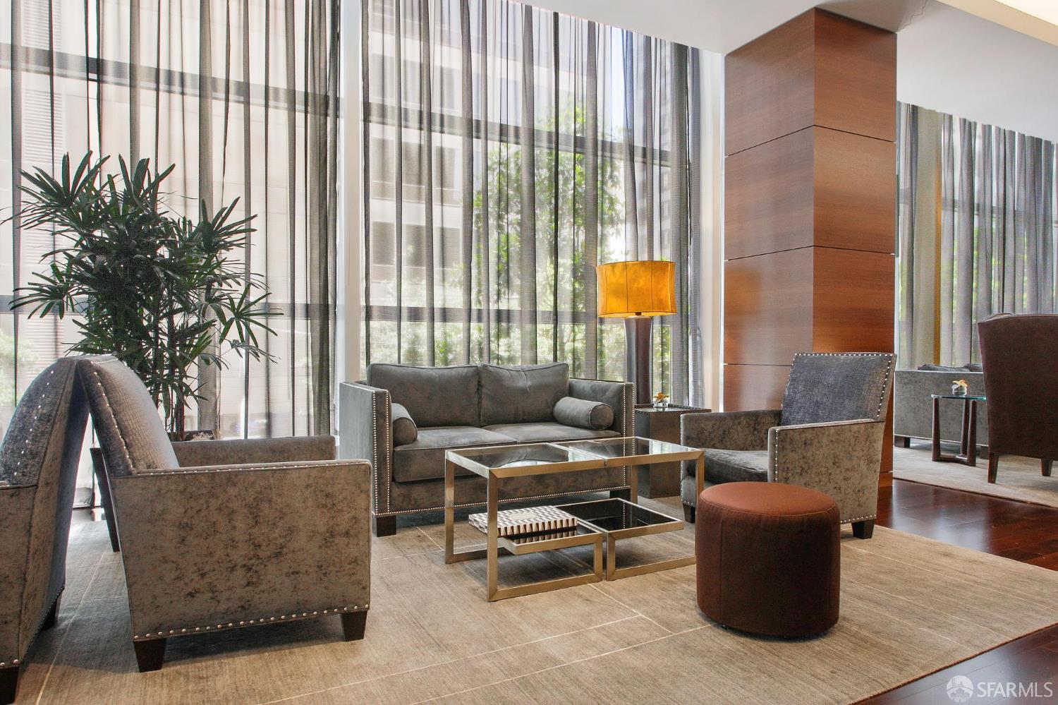 301 Mission Street # 14A