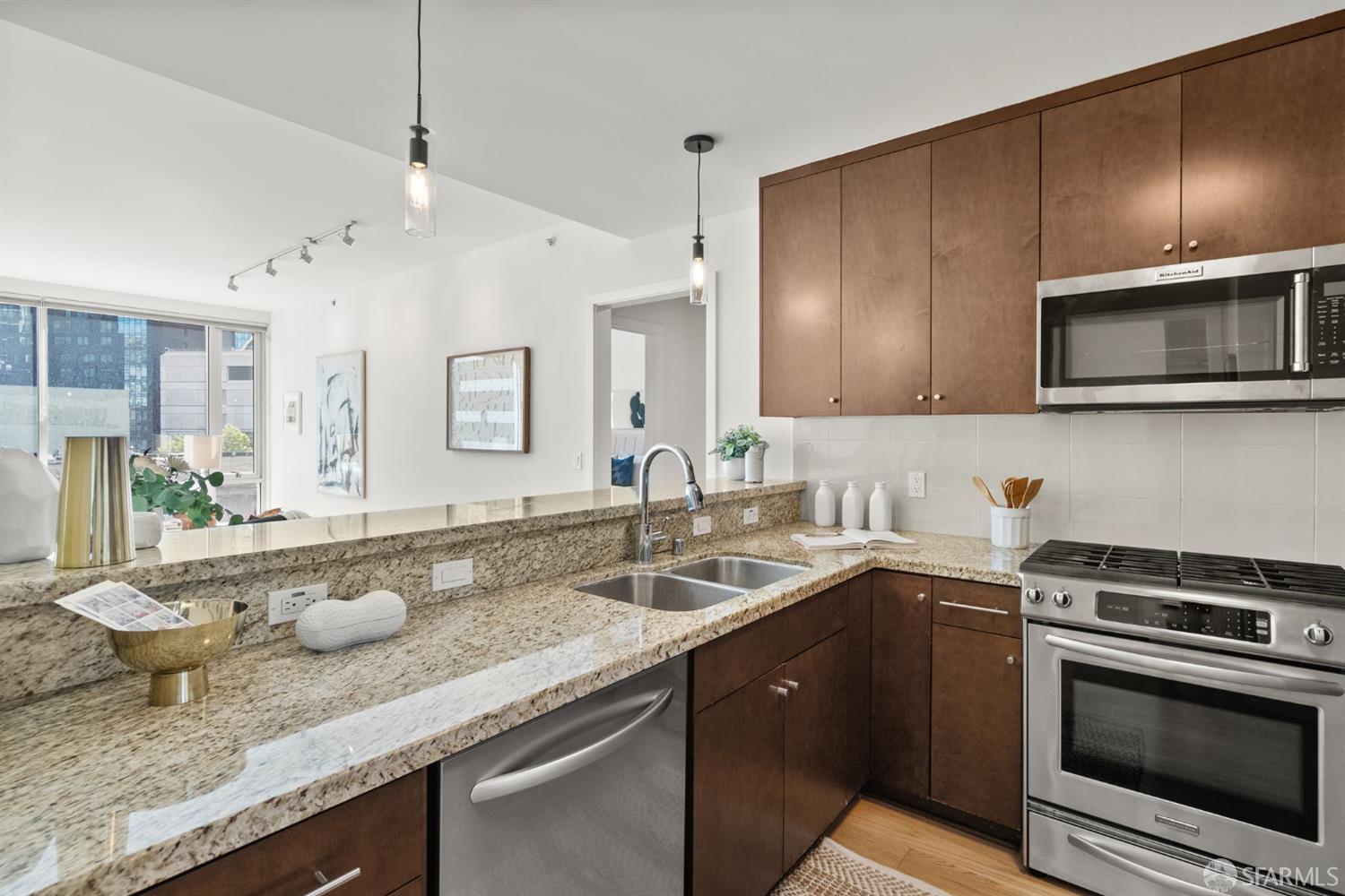 77 Van Ness Avenue # 405