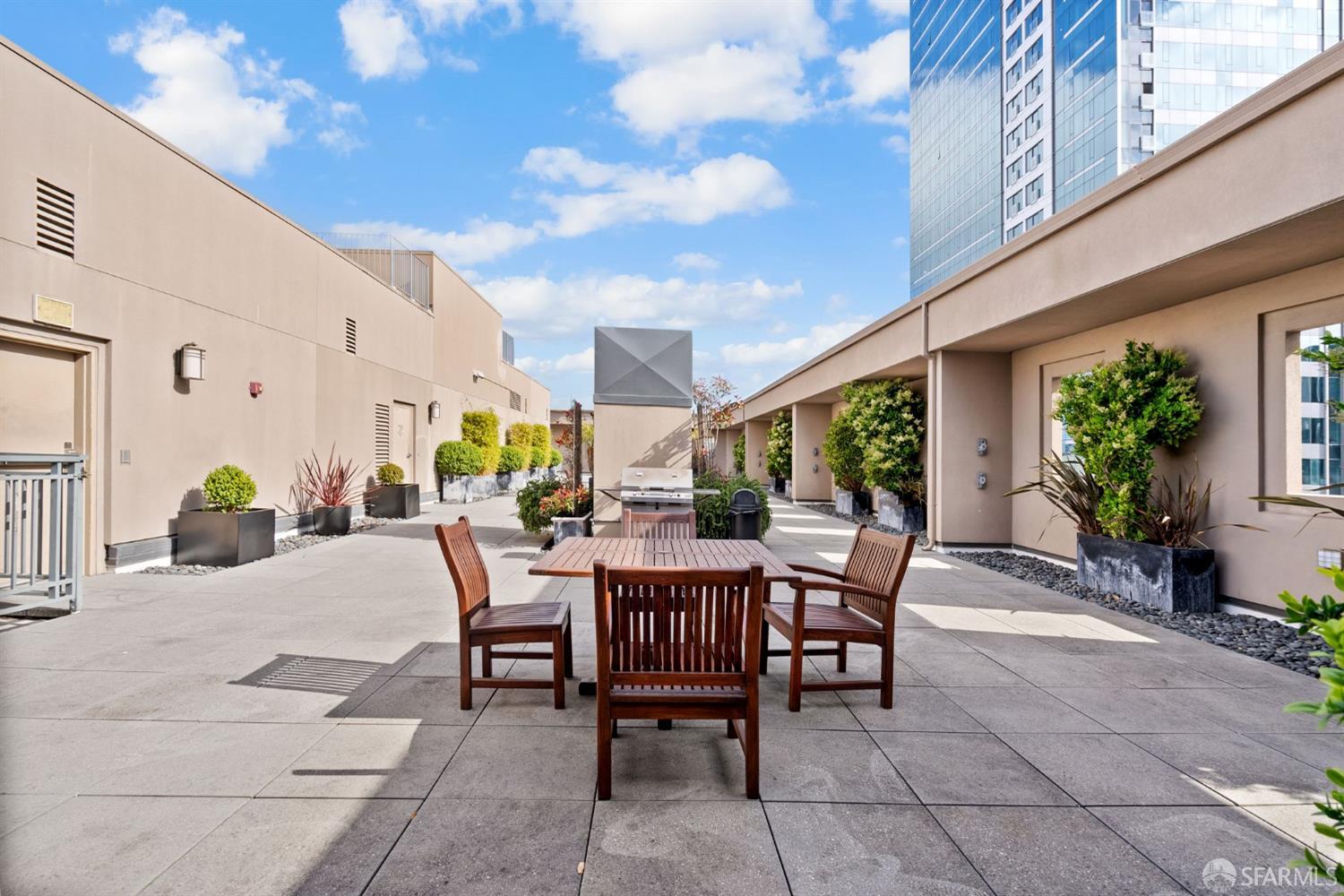 77 Van Ness Avenue # 405